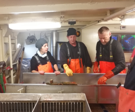 Fiskeriudstyr og Nordsøen lokkede franske Esther fra Paris til Hirtshals.